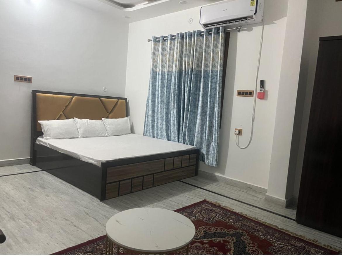 Shri Ram International Home Stay Ayodhya Exterior photo